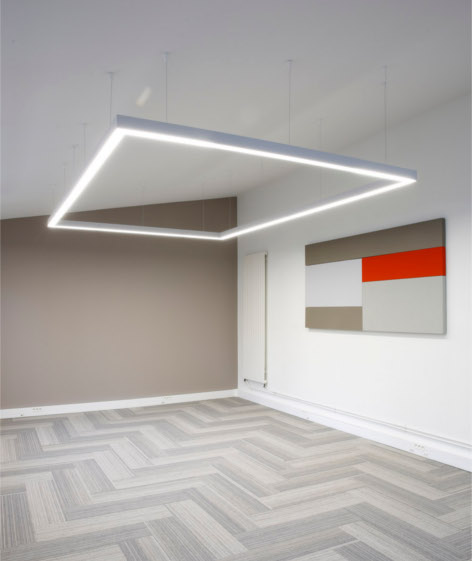 Suspension Spaceline pour plafond non démontable éclairage direct en angle